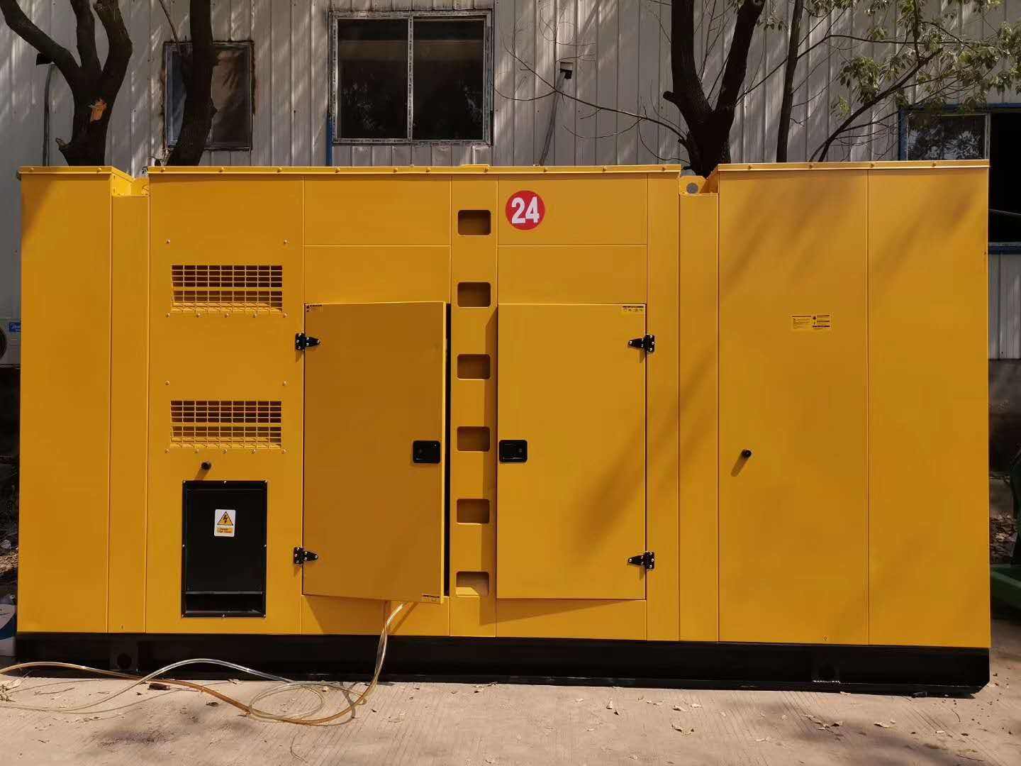 定远租赁发电机-国产柴油发电机油耗的奥秘