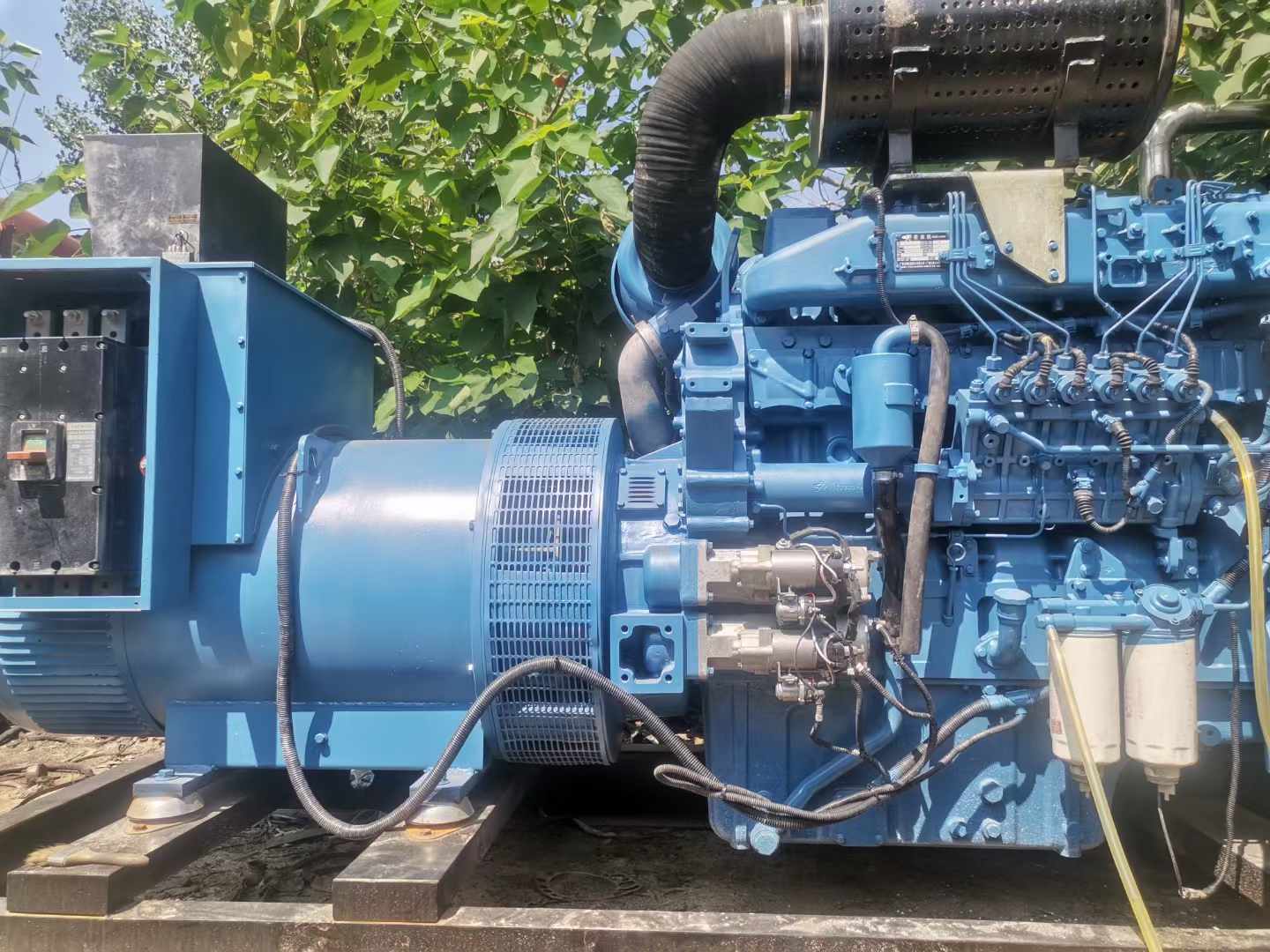 定远详细说明降低 800kW 柴油发电机输出电流波动的方法