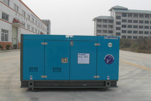 定远发电机租赁如何正确安装空气滤清器？