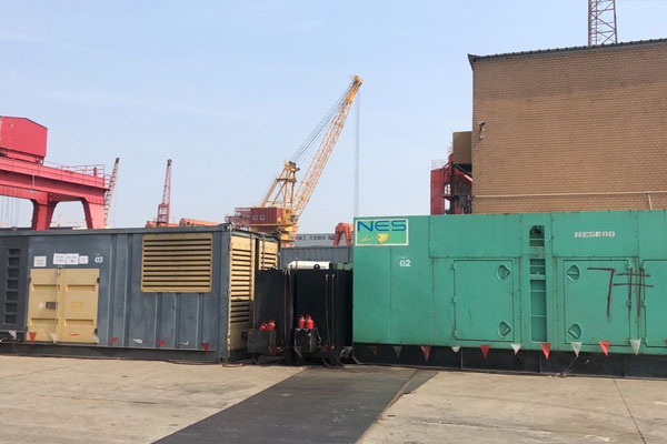 定远发电机出租空气滤清器的清洁频率是多少？
