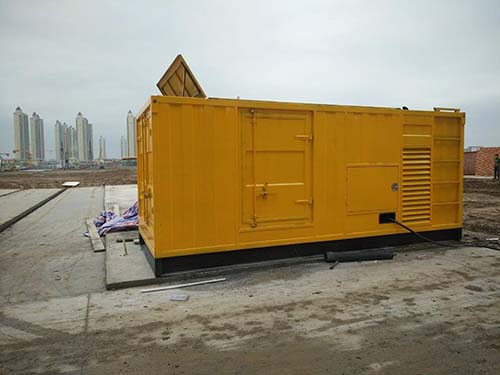 定远合同中关于乙方责任导致工期延误的赔偿标准应该如何制定？